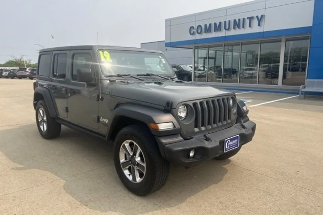 2019 Jeep Wrangler Unlimited Sport photo 1