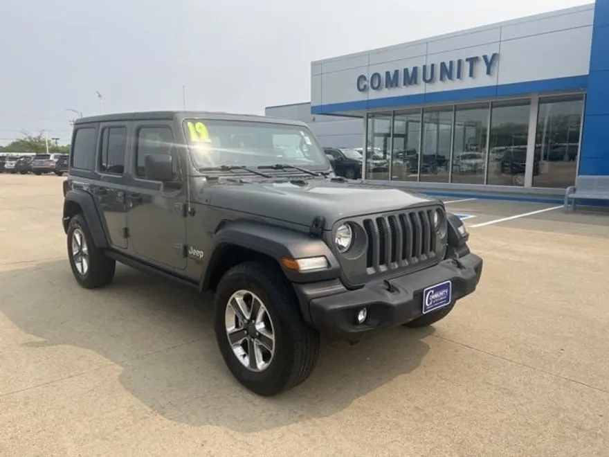 2019 Jeep Wrangler Unlimited Sport photo 1