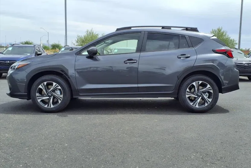 2025 Subaru Crosstrek Premium photo 1