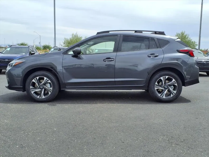 2025 Subaru Crosstrek Premium photo 1