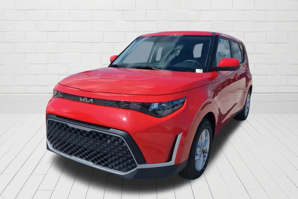 2025 Kia Soul LX photo 1