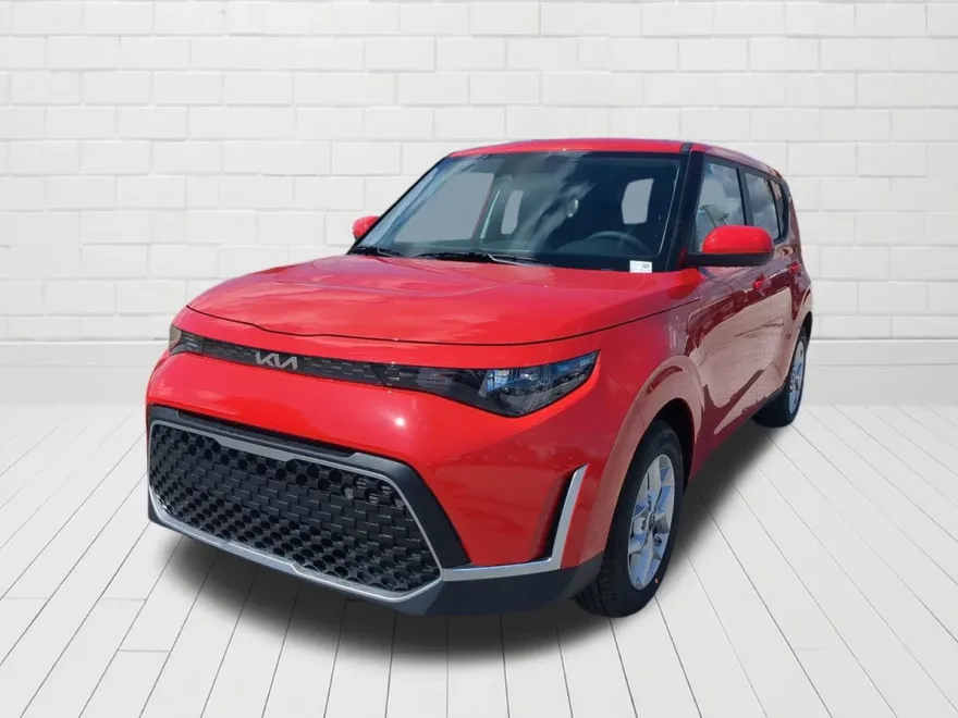 2025 Kia Soul LX photo 1