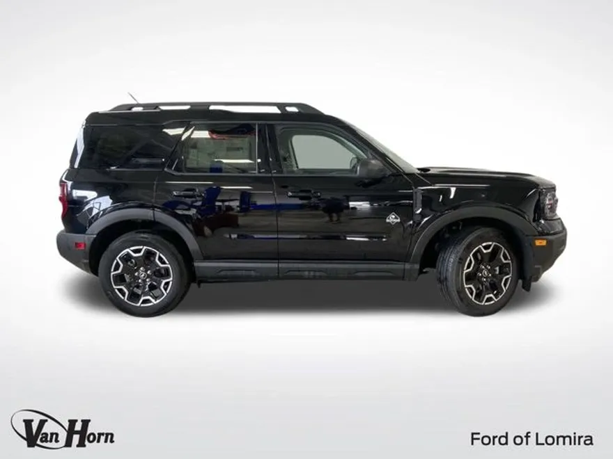2025 Ford Bronco Sport Outer Banks photo 1