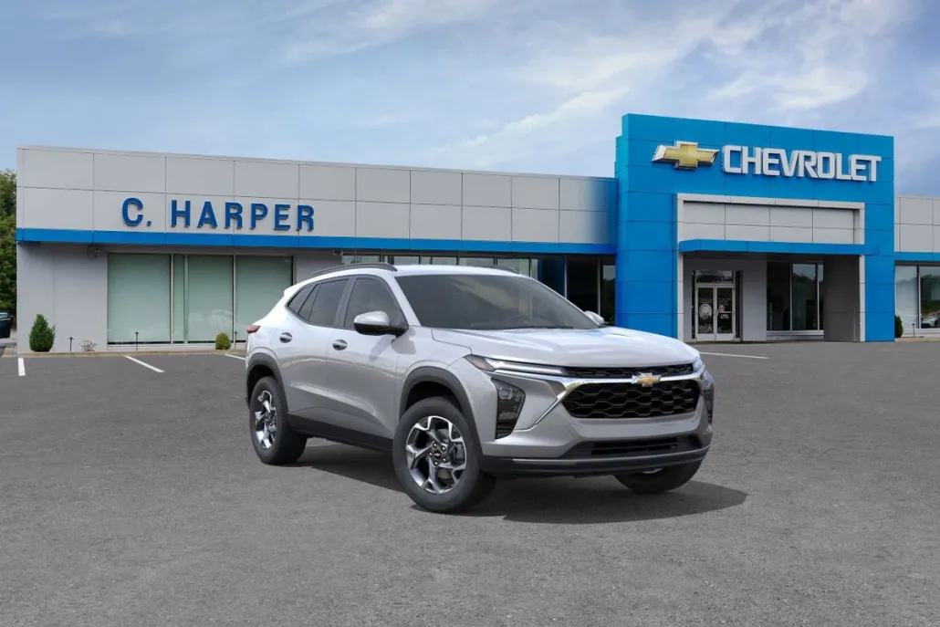 2025 Chevrolet Trax LT photo 1