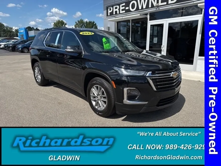 2022 Chevrolet Traverse Leather photo 1