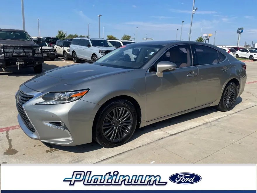 2016 Lexus ES 350 photo 1