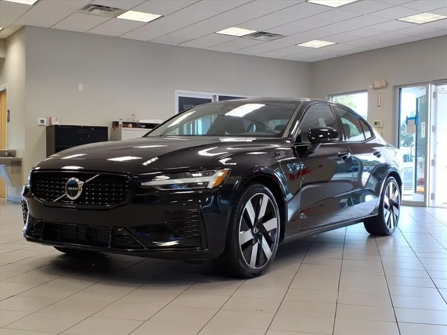 2024 Volvo S60 Recharge Ultimate photo 1