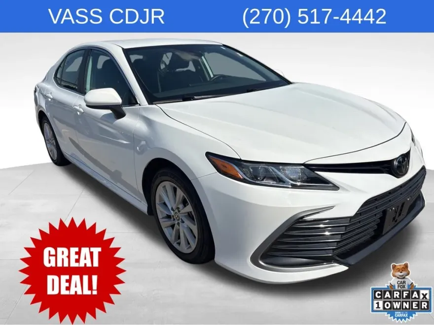 2024 Toyota Camry LE photo 1