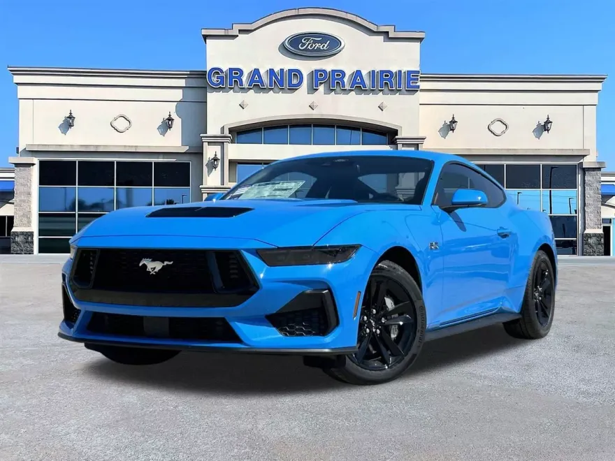 2025 Ford Mustang GT photo 1