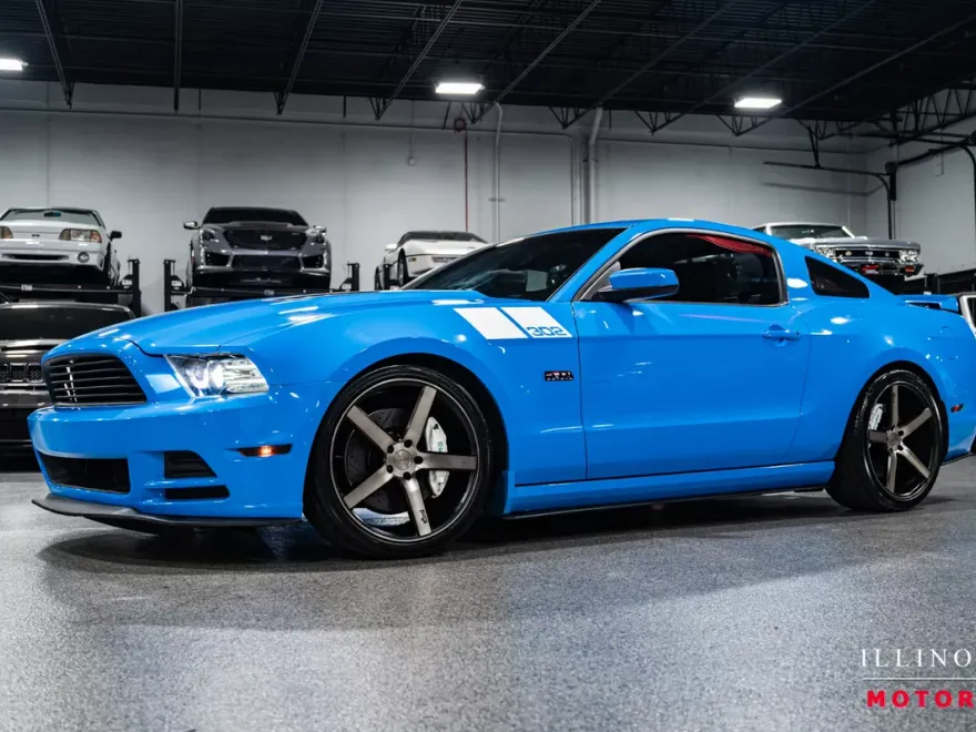 2013 Ford Mustang GT photo 1