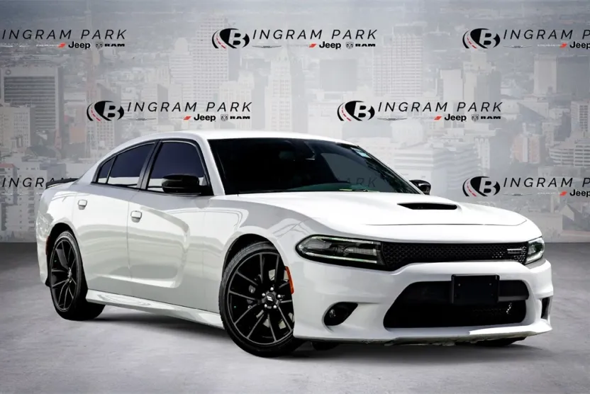 2020 Dodge Charger GT photo 1