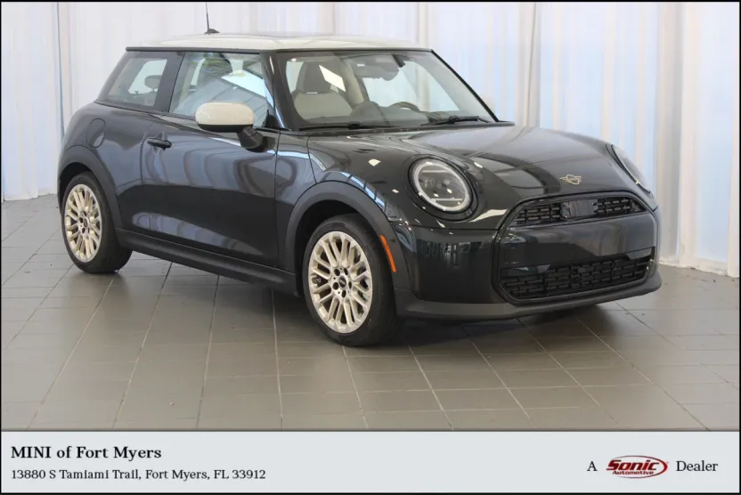 2025 Mini Cooper Signature photo 1