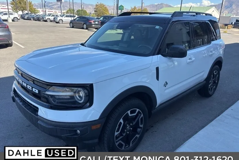 2021 Ford Bronco Sport Outer Banks photo 1