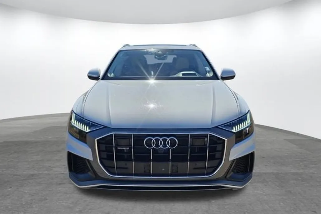 2023 Audi Q8 55 Prestige photo 1