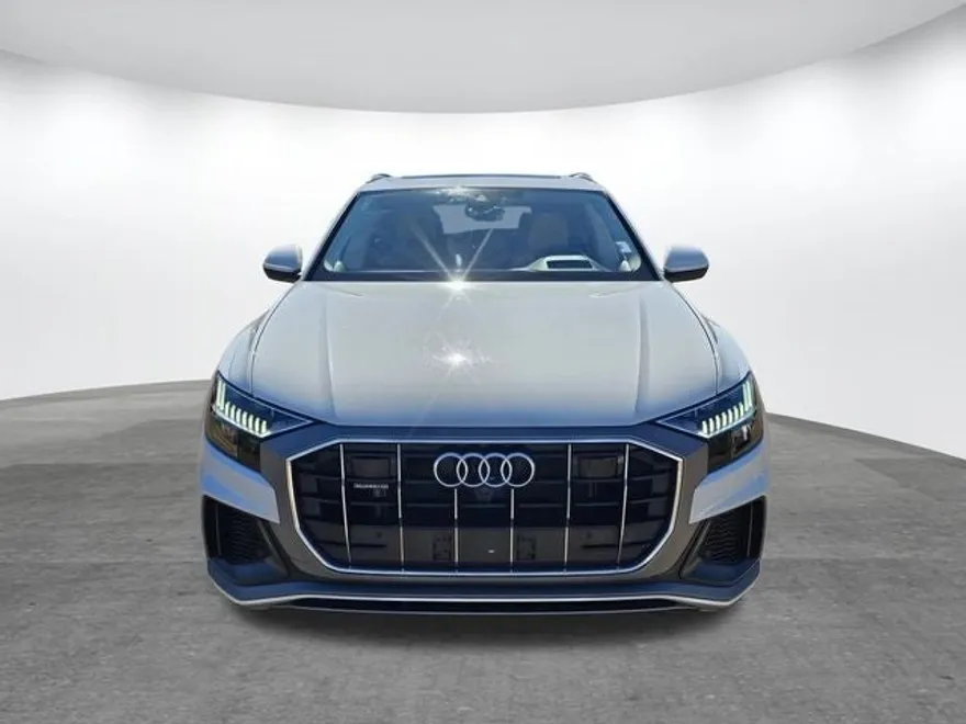 2023 Audi Q8 55 Prestige photo 1
