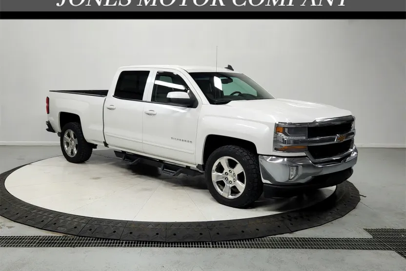2016 Chevrolet Silverado 1500 LT photo 1