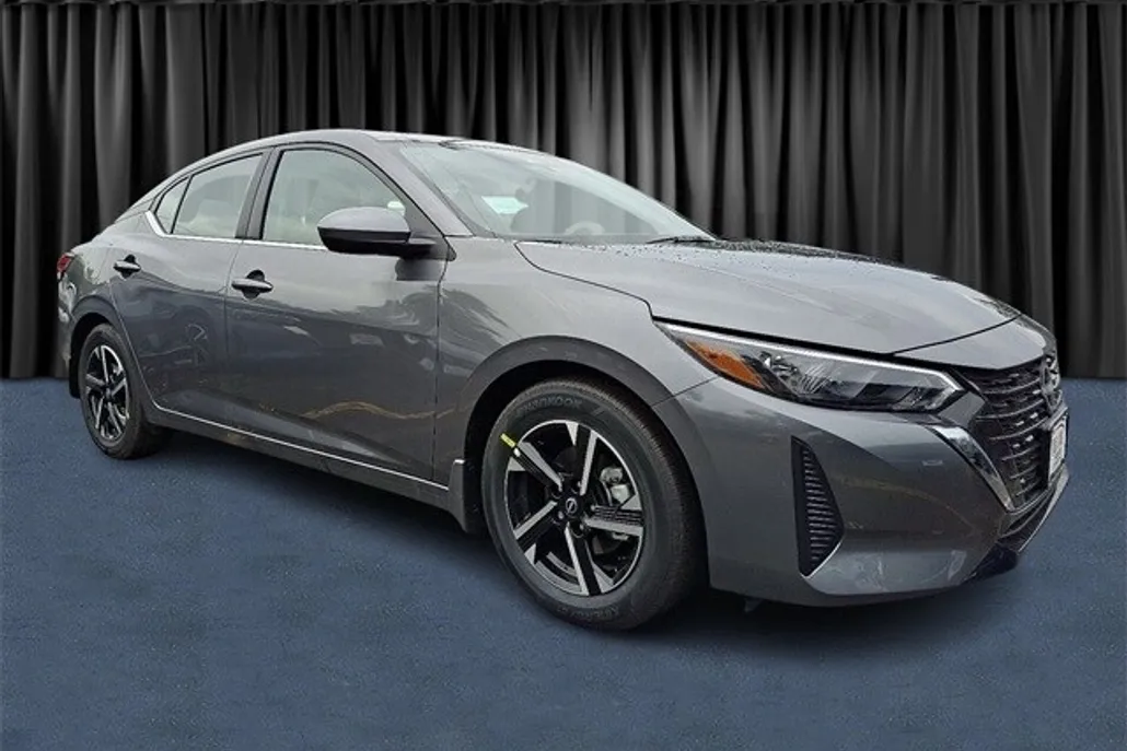 2025 Nissan Sentra SV photo 1