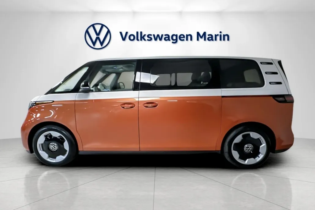 2025 Volkswagen ID. Buzz Pro Plus photo 1