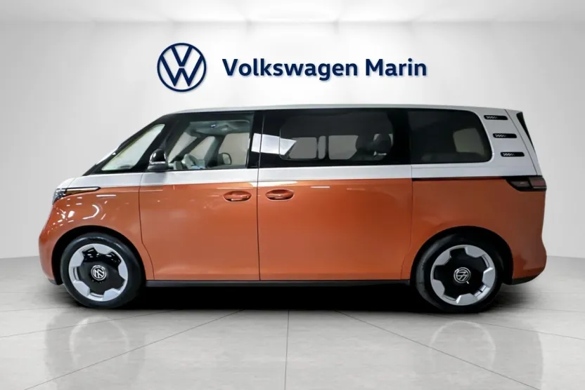 2025 Volkswagen ID. Buzz Pro Plus photo 1