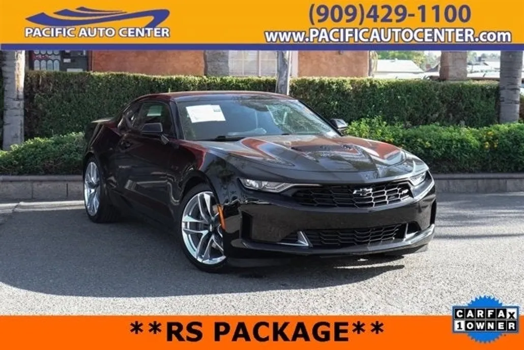 2021 Chevrolet Camaro LT1 photo 1