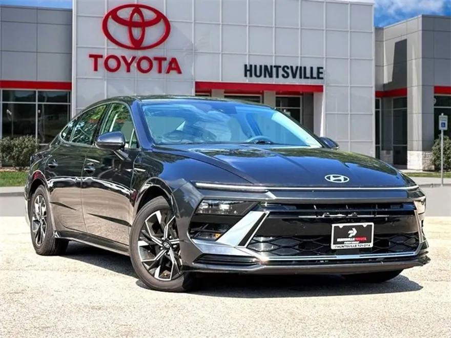 2024 Hyundai Sonata SEL photo 1