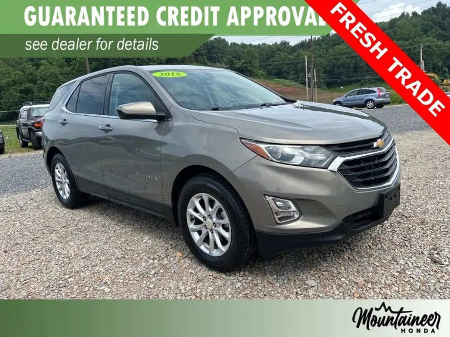 2018 Chevrolet Equinox LT photo 1
