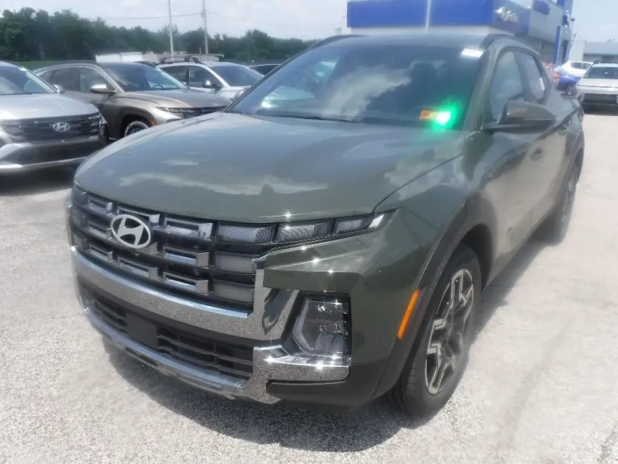 2025 Hyundai Santa Cruz Limited photo 1