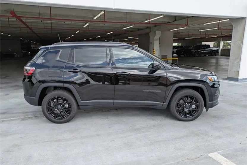 2026 Jeep Compass Latitude Altitude photo 1