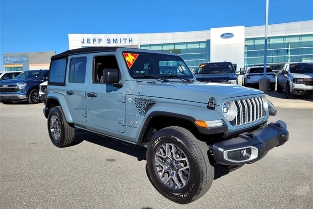 2024 Jeep Wrangler Sahara photo 1