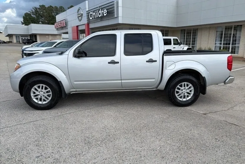 2019 Nissan Frontier SV photo 1