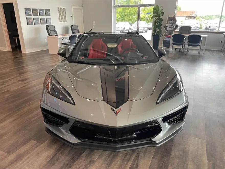 2022 Chevrolet Corvette Stingray Convertible photo 1