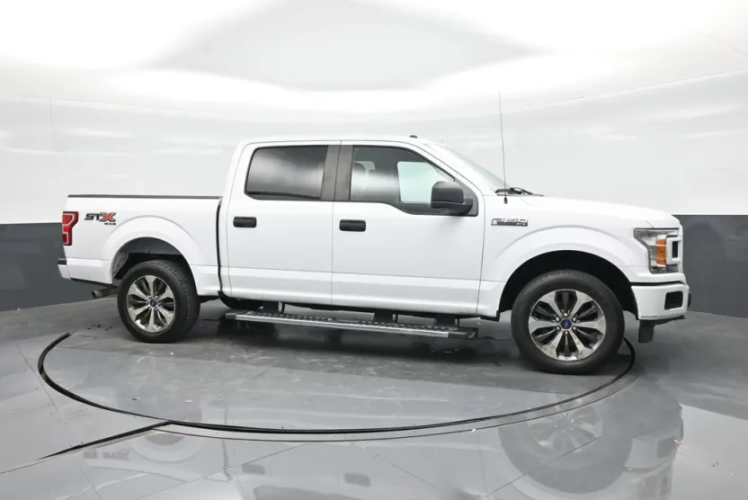 2019 Ford F-150 XL photo 1