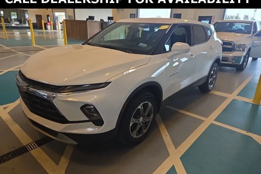 2023 Chevrolet Blazer 2LT photo 1