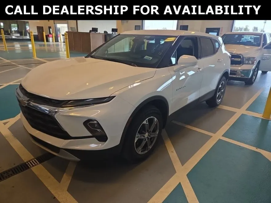 2023 Chevrolet Blazer 2LT photo 1
