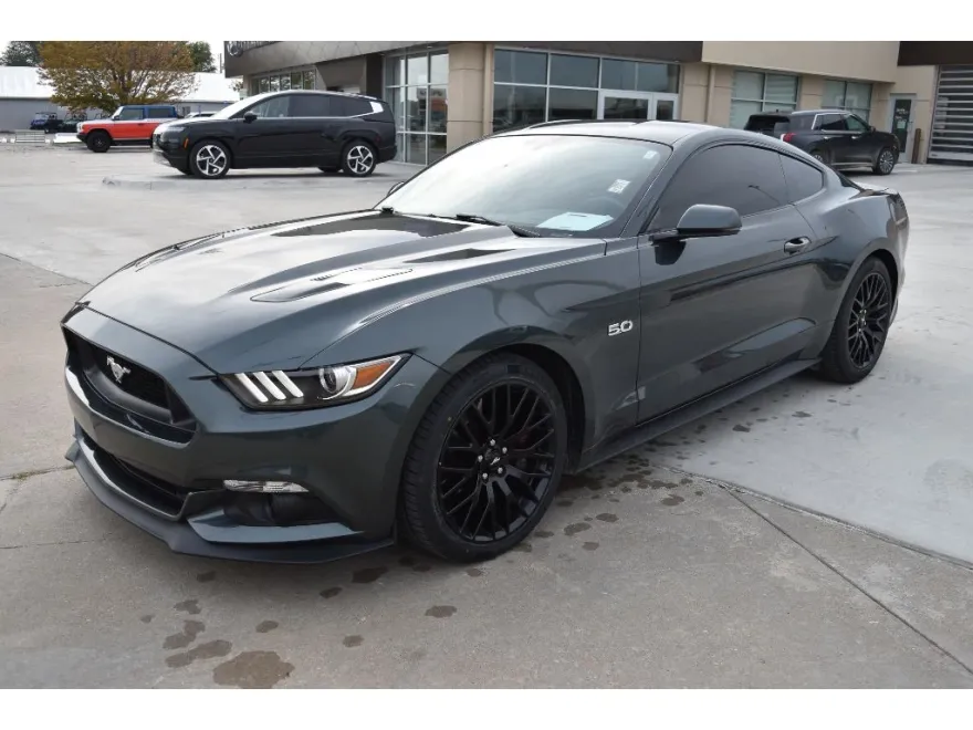 2015 Ford Mustang GT Premium photo 1