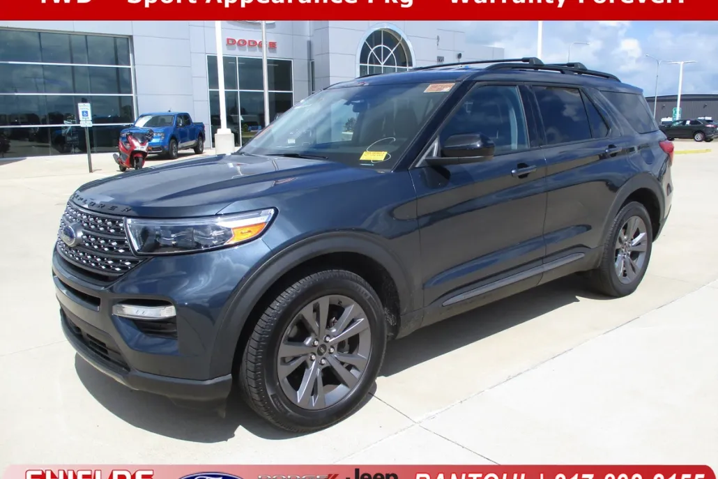 2022 Ford Explorer XLT photo 1
