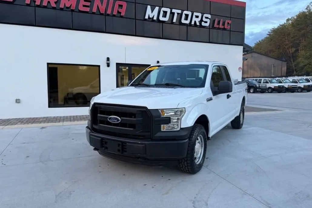 2015 Ford F-150 XLT photo 1