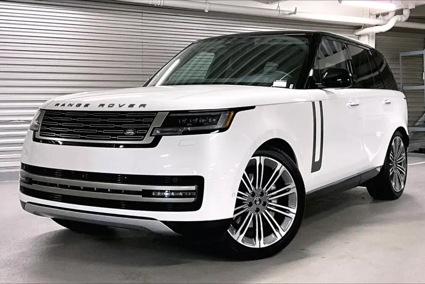 2025 Land Rover Range Rover SE photo 1