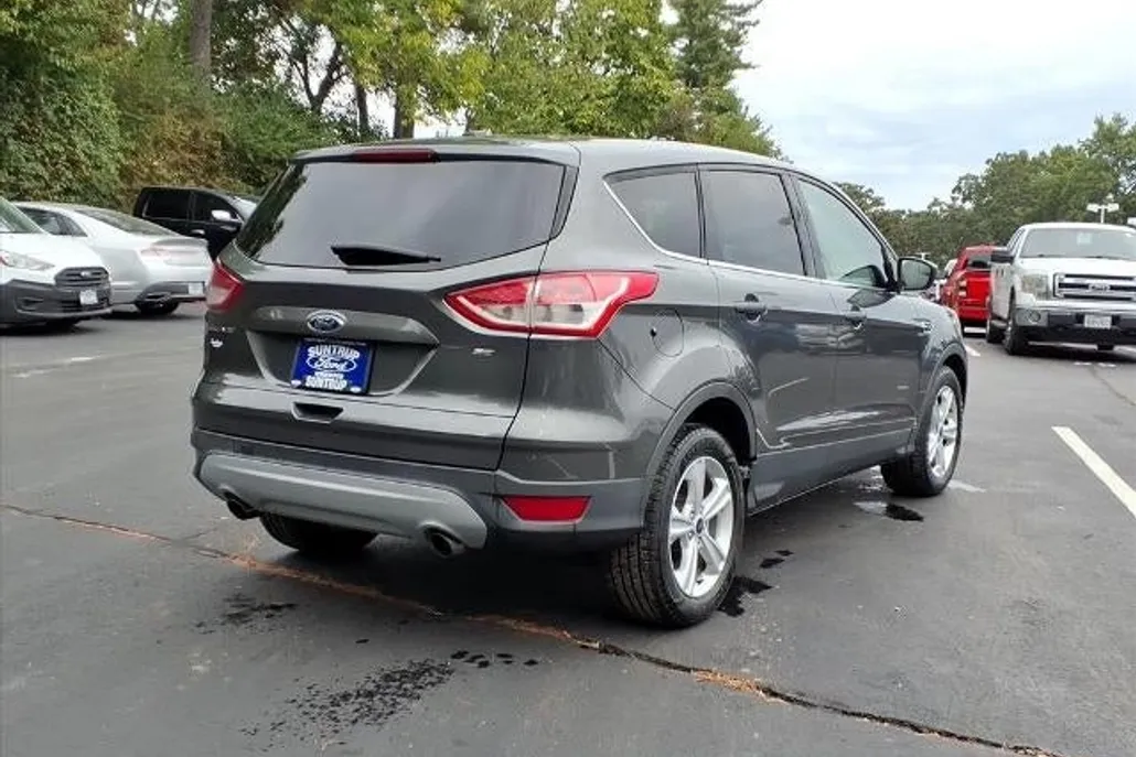 2019 Ford Fusion SE photo 1