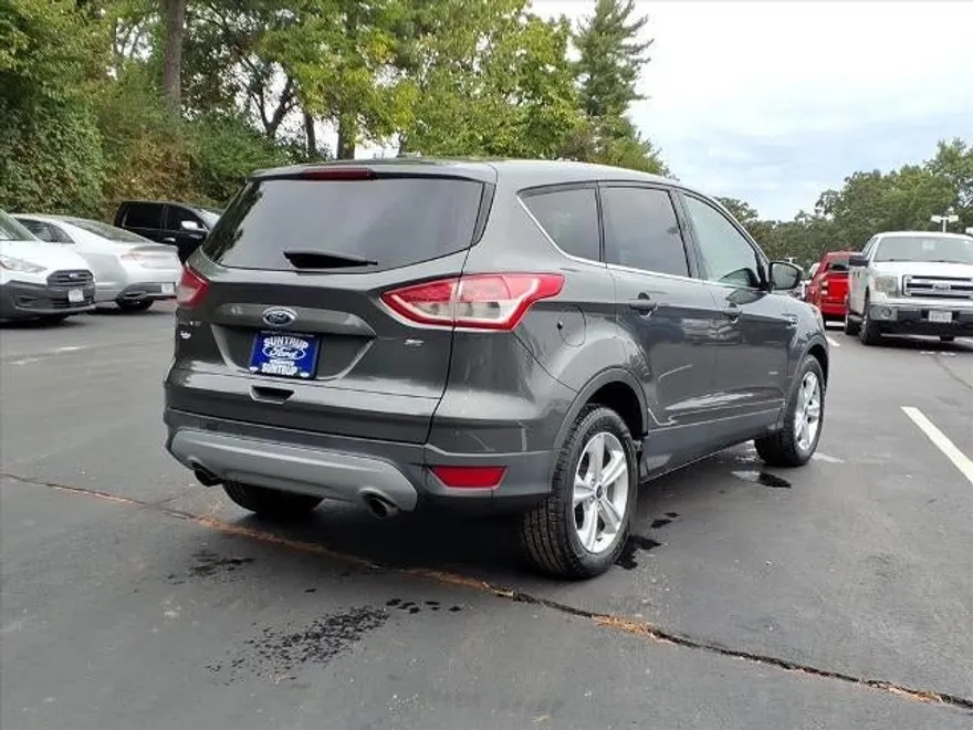 2019 Ford Fusion SE photo 1