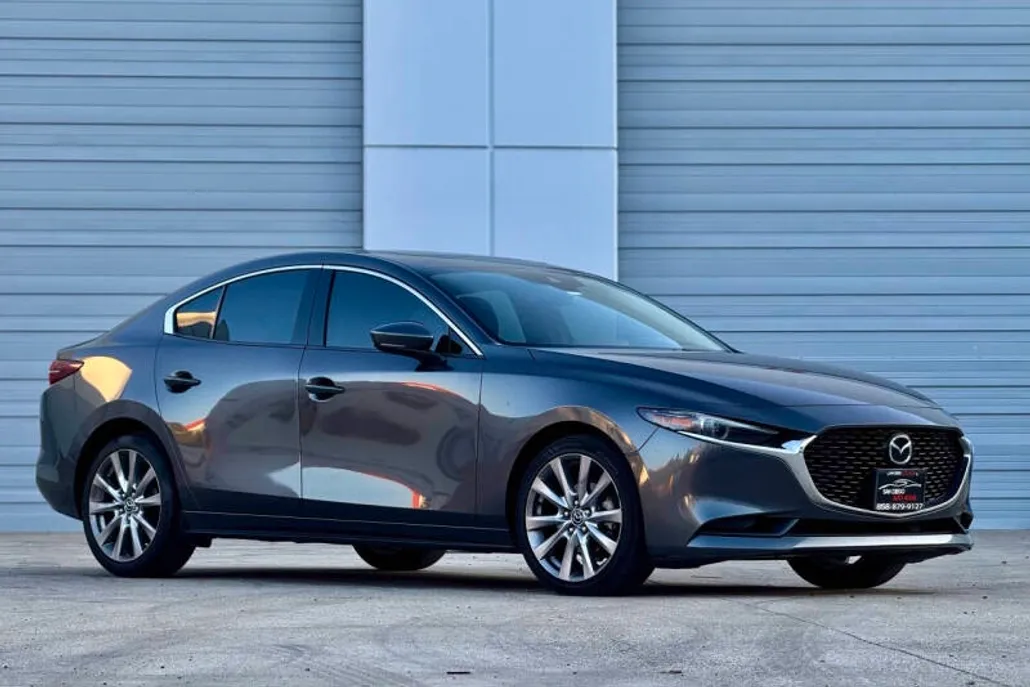 2019 Mazda Mazda3 Sedan Premium photo 1