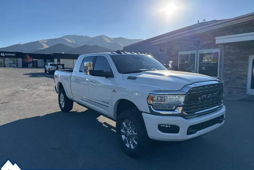 2022 Ram 2500 Limited photo 1