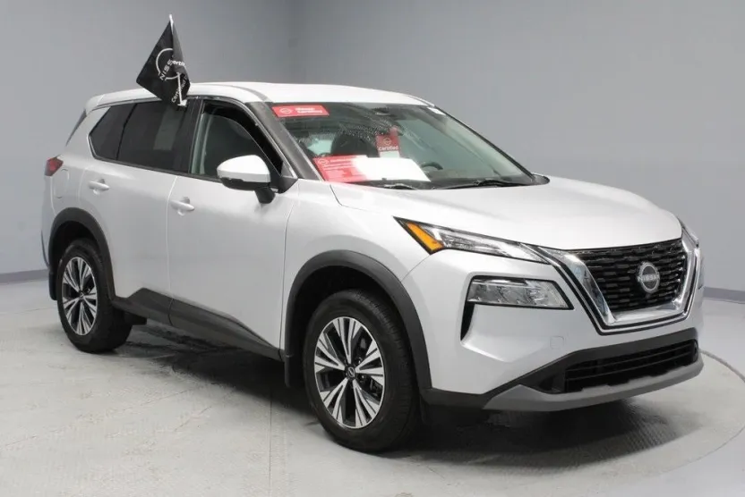 2022 Nissan Rogue SV photo 1