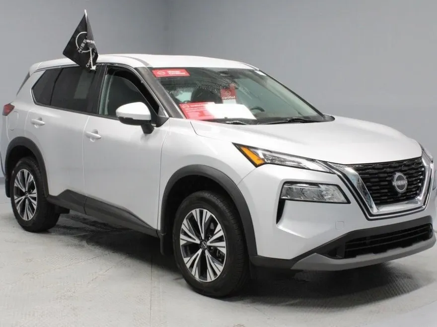 2022 Nissan Rogue SV photo 1