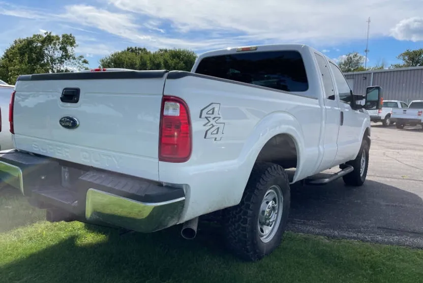 2016 Ford F-250 Lariat photo 1