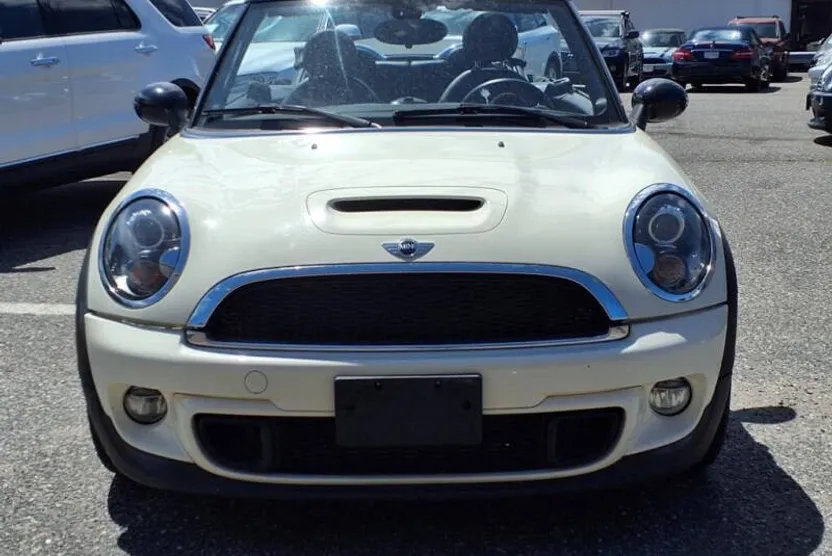 2014 Mini Cooper Convertible S photo 1