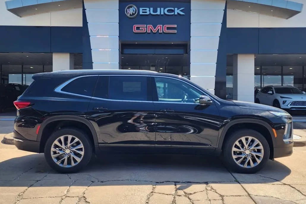 2026 Buick Enclave Preferred photo 1