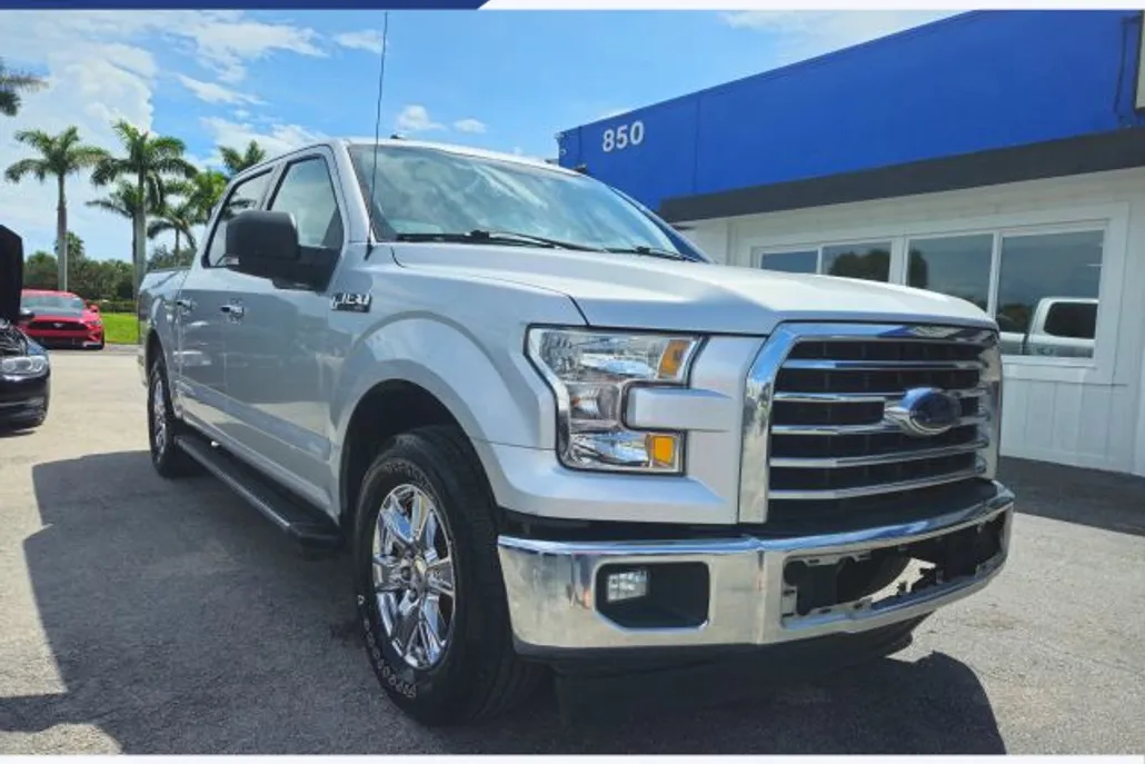 2017 Ford F-150 XLT photo 1