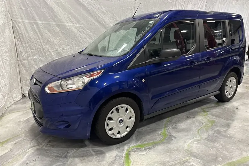 2016 Ford Transit Connect XLT photo 1