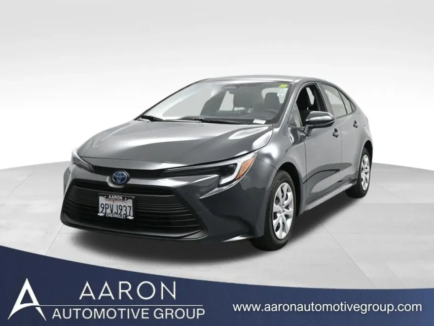 2025 Toyota Corolla Hybrid LE photo 1